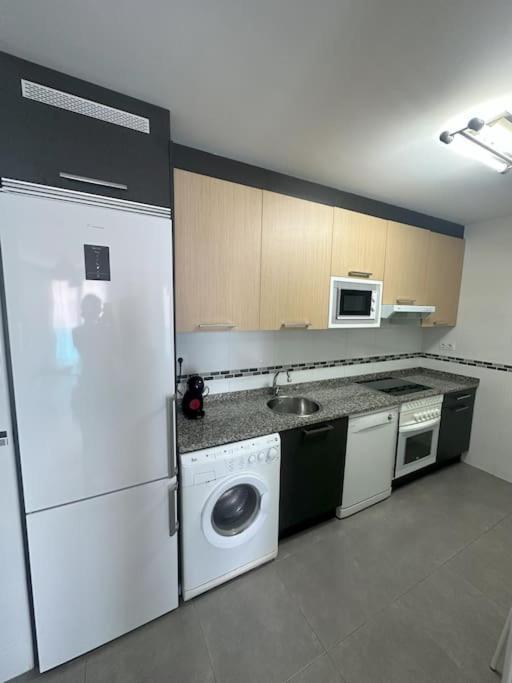 Piso Gijon Con Plaza De Garaje Vut4589As Apartman Kültér fotó
