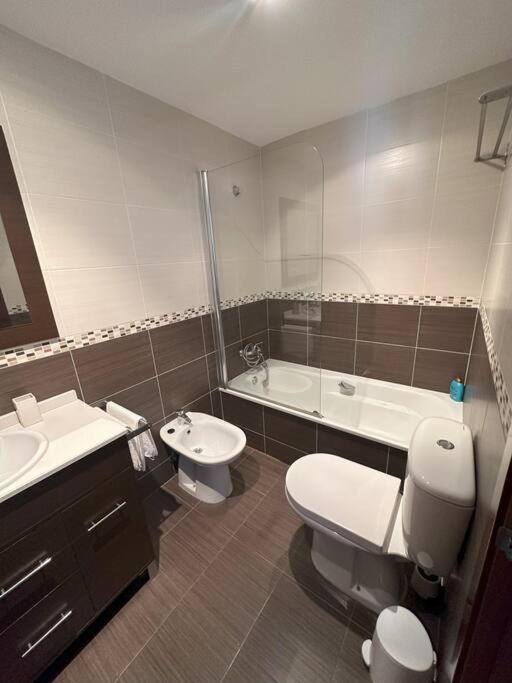 Piso Gijon Con Plaza De Garaje Vut4589As Apartman Kültér fotó